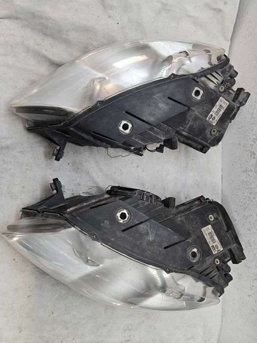 Оригинални фарове  Vw Passat B6  Bixenon VALEO