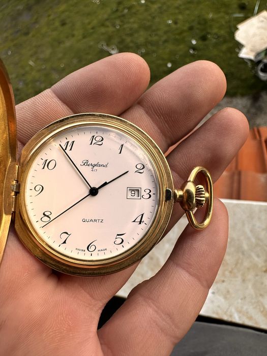 Стар джобен часовник в перфектно състояние