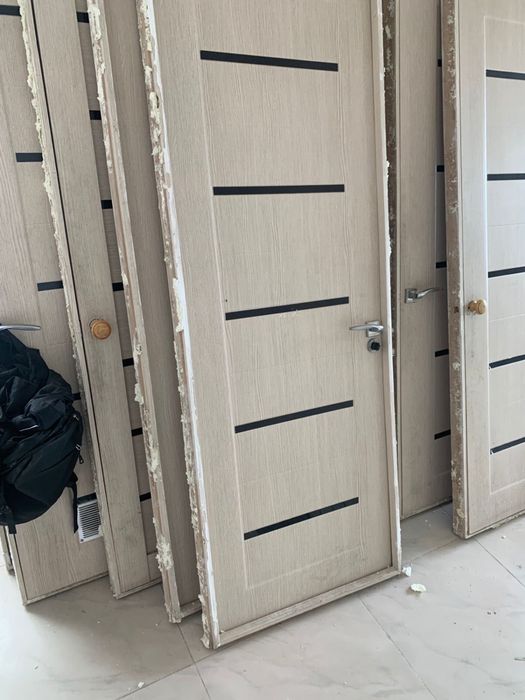 Продам двери самовывоз 70, 80, 90