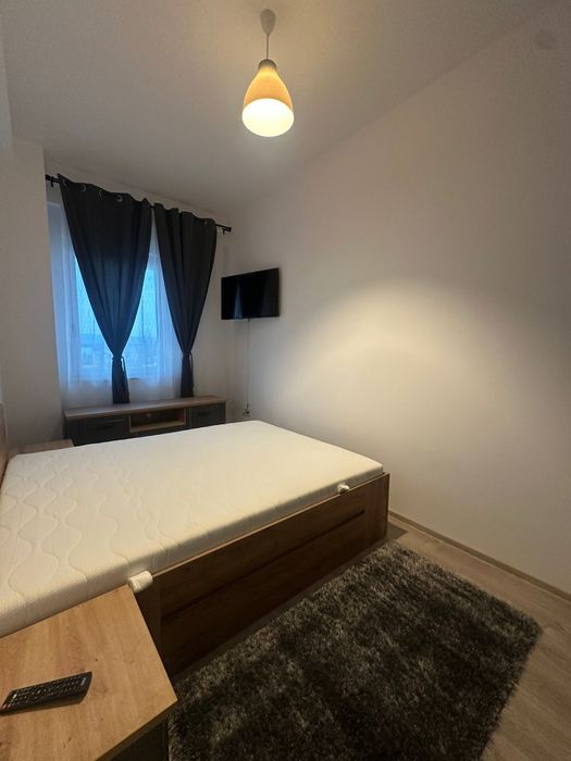 Proprietar Închiriez apartament 2 camere Nou