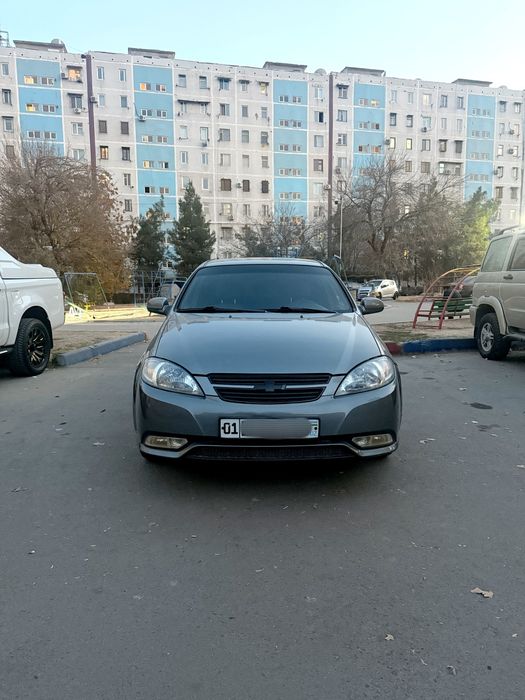 Lacetti 2013, 1.8 mehanika sotiladi. Jentra qilingan