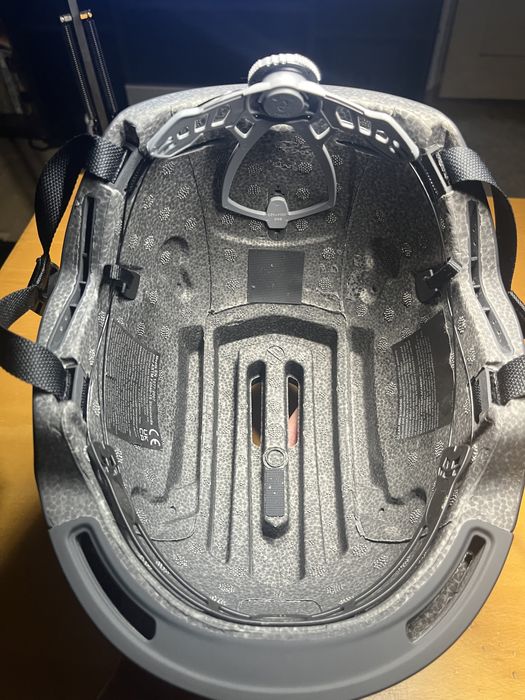 casca ski/snowboard Oakley Mod1 ca noua