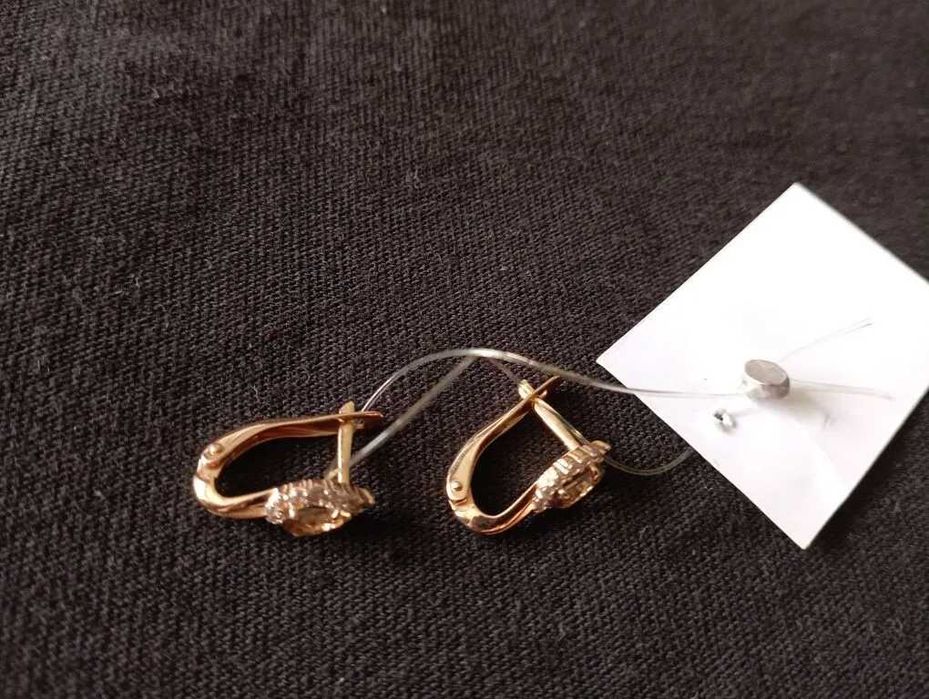 Золотые серьги с камнями 585 Новые