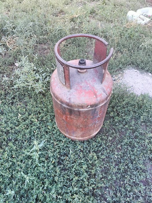 Продам газовый баллон 27 литров