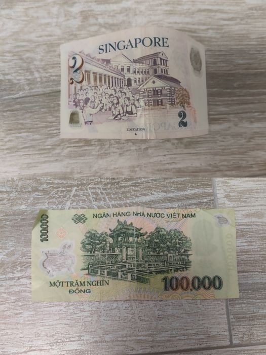 Обменяю свои деньги купюры и монеты