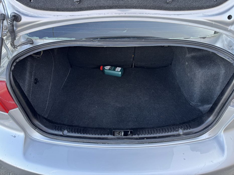 Мазда 3  2005года