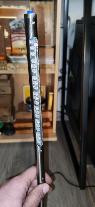 Lampă led pentru birou din metal