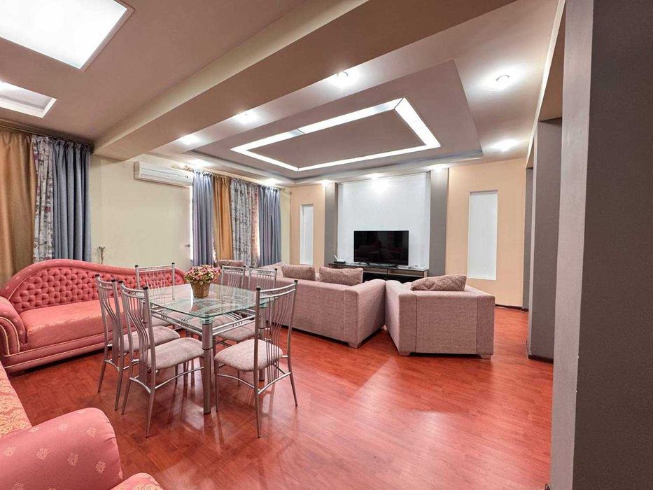 ОЙБЕК улица  Ор: Бизнес Центр - «Avalon» 4/7/9 165м2