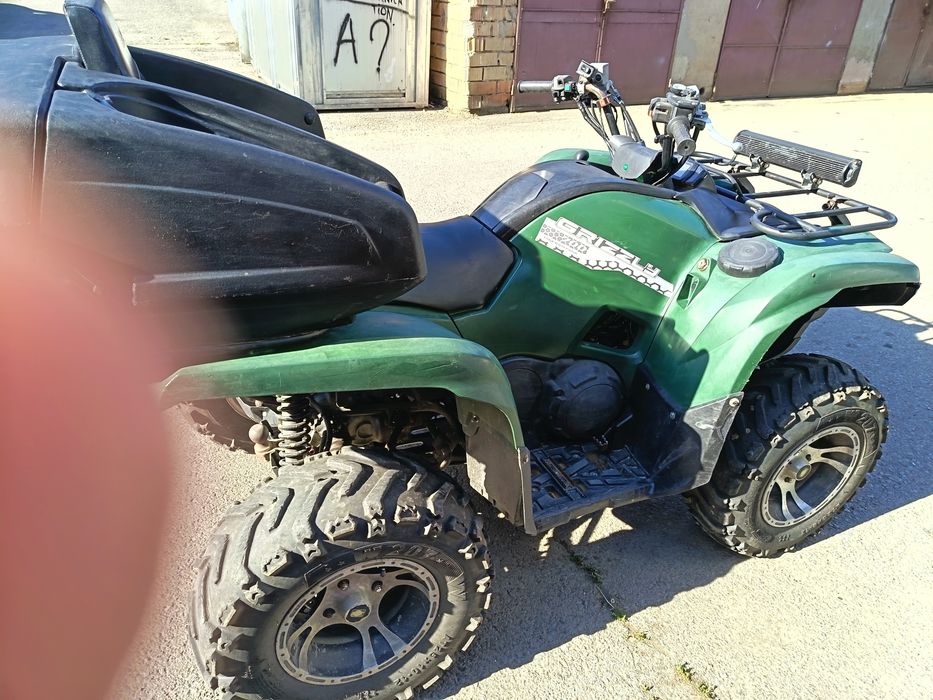 Vând Yamaha grizzly