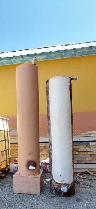 Котел (термостатда, 100 л хажмли) сотилади.