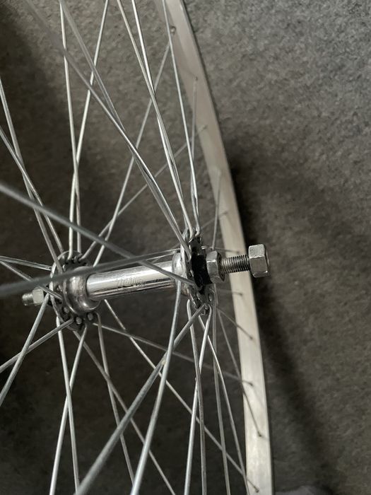 Продам колесо для фикса