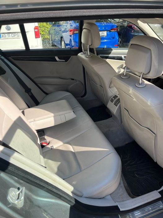 Vând urgent Mercedes Benz