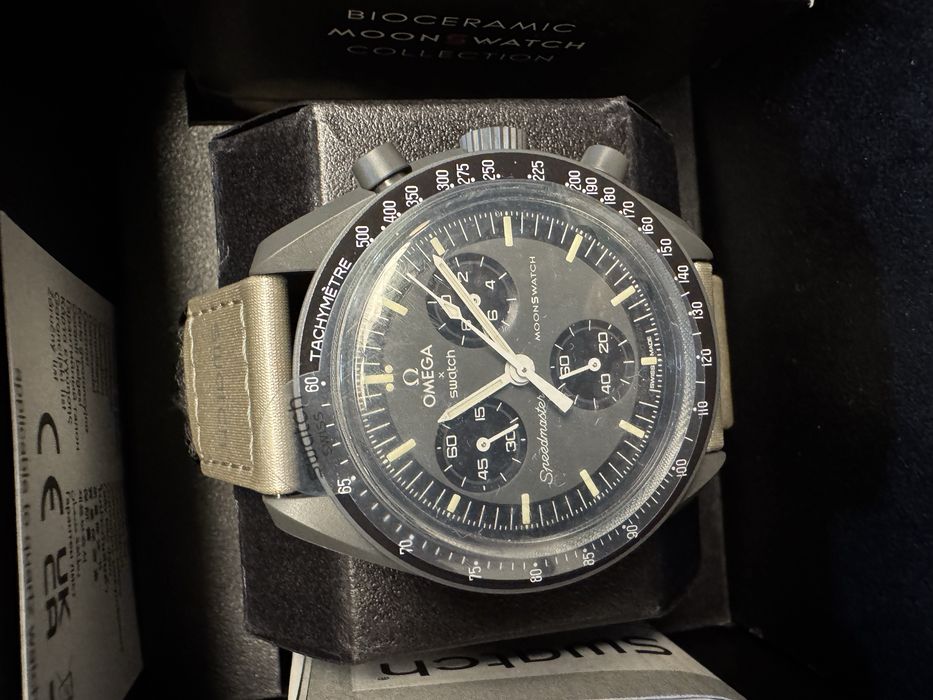 Swatch x omega moonswatch