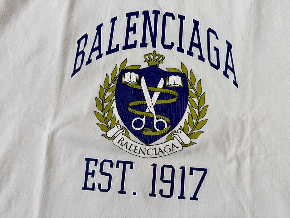 Тениска Balenciaga