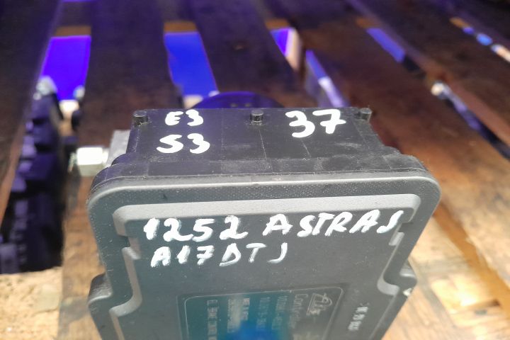 Pompa ABS 13379599 13379599 Opel Astra J