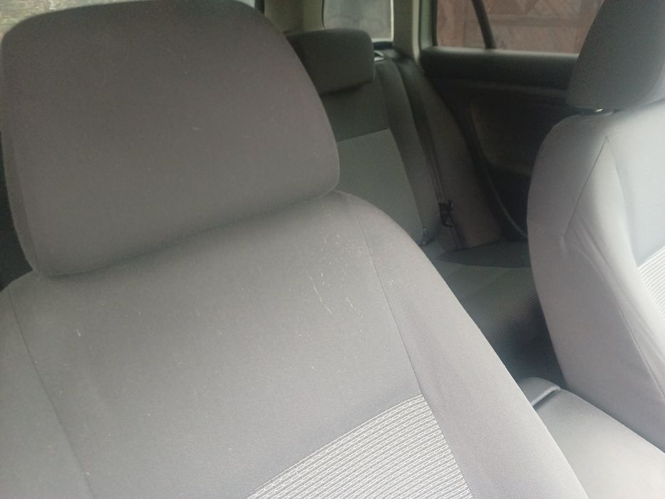 Vând golf 5  stare f bună