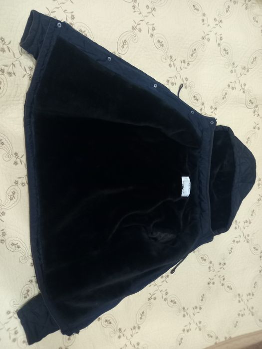 Продам теплую куртку