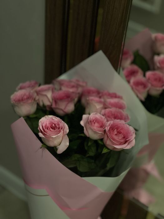 Голландские метровый розы