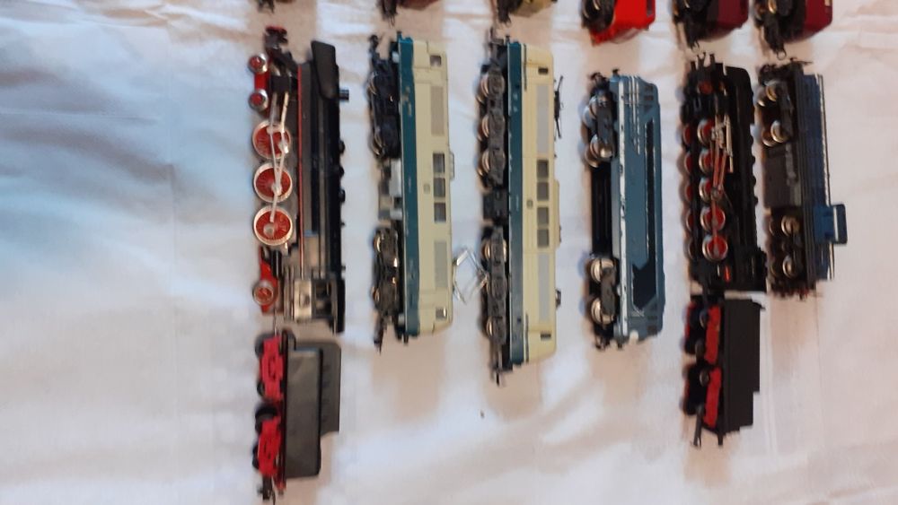 Locomotive trenulet electric scara HO