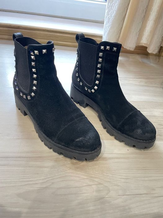 Ghete Musette cu tinte din piele intoarsa