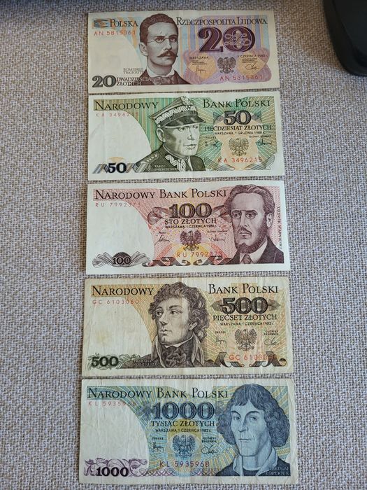 Bancnote UNC și circulate