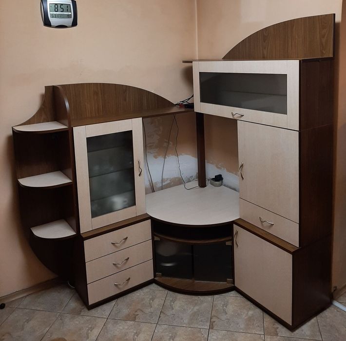 Продавам секция...