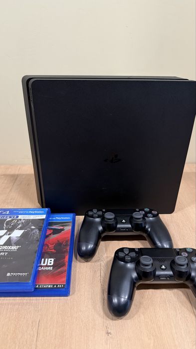 Playstation 4 Slim 1TB