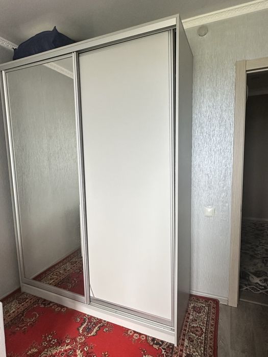 Продам шкаф купе