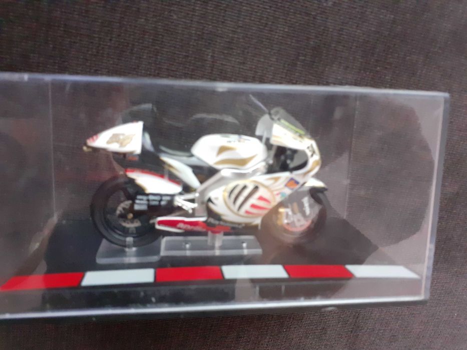 Колекционерски макети на спортни мотори