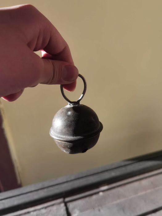 Стар звънец бронзов