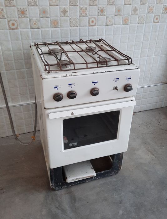 Продаётся газплита б/у