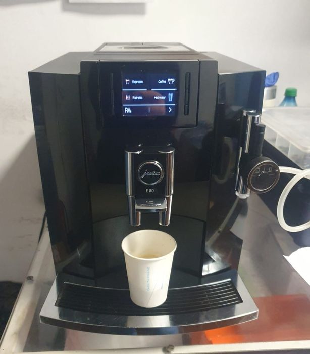 Aparat cafea JURA E80