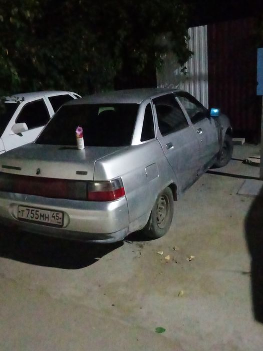 Продам машину ваз 2110