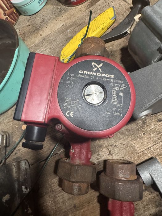 Рецирколационни помпи 2 бр