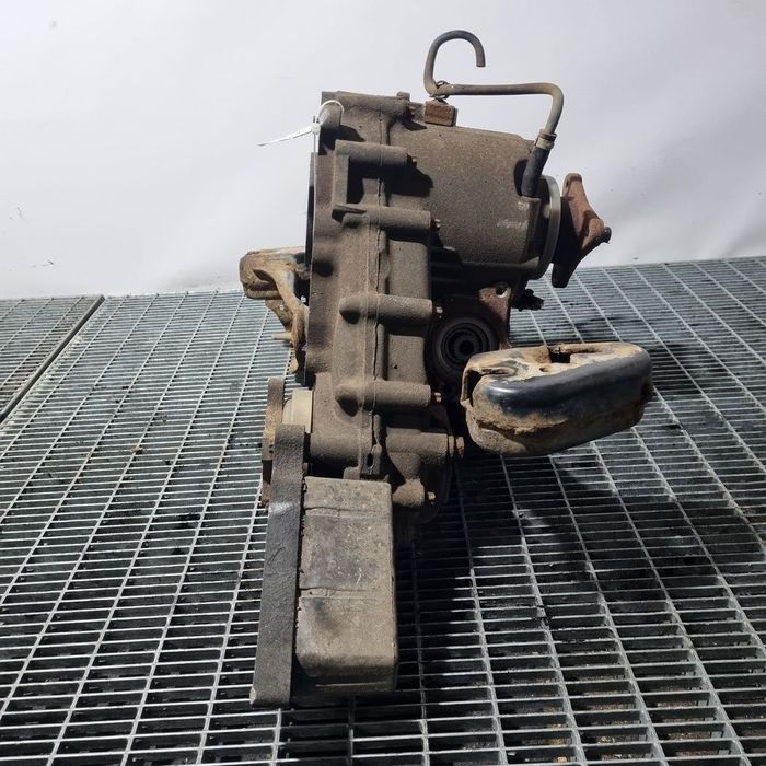 Cutie de Tranfer Grup Fata BMW X3 E83 2.0 Diesel 2006 - 2010 150CP Manuala 6 Trepte M47 ...