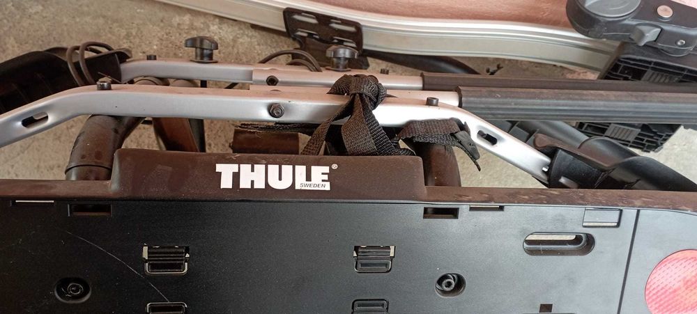 Suport THULE pentru 2 biciclete - prindere cârlig