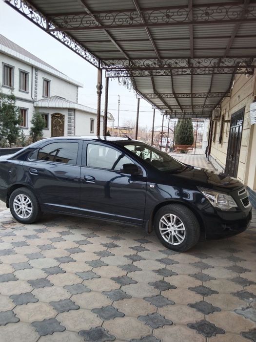 Chevrolet Cobalt Dark Moon sotiladi