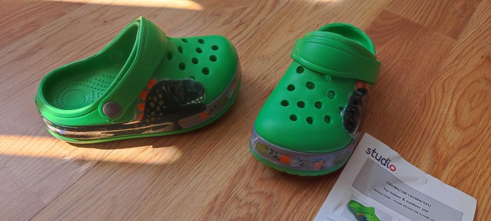 Светещи чехли 2в1