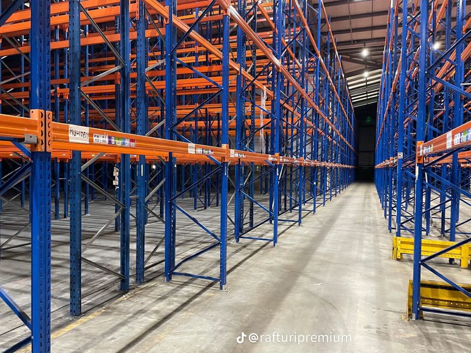 Rafturi metalice pt Europaleți Stare foarte bună ( noi si second-hand