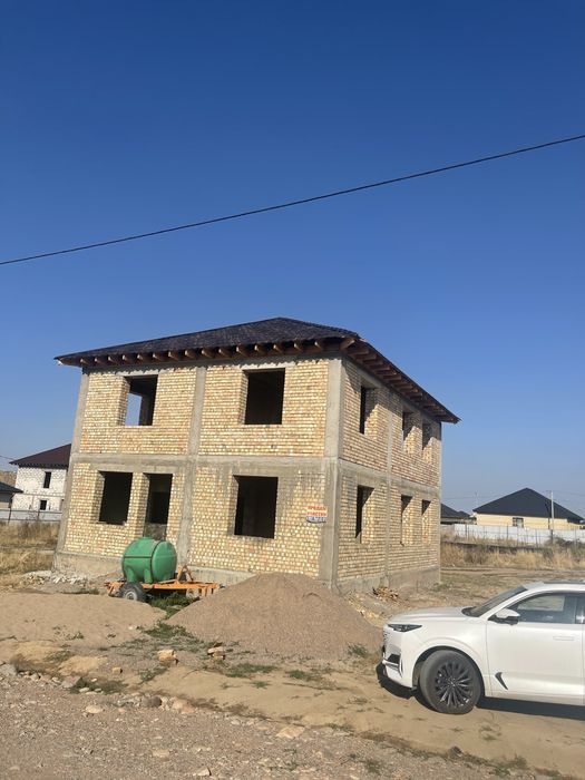 Продам дом 240 м2 на 15 сотках