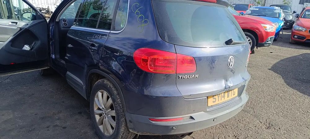 Dezmembrari / Dezmembrez VW Tiguan (5N) [Fabr 2007-2016] 2.0 TDI CFFB cutie viteze manuala cod culoare LH5X