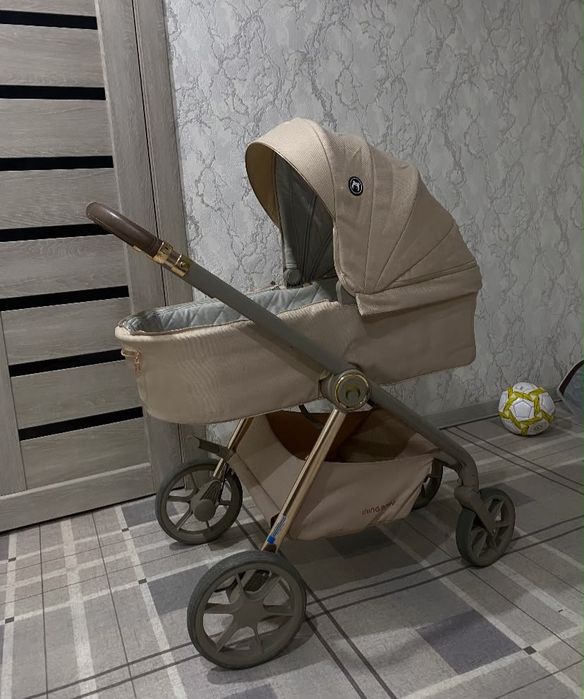 Продамм Коляску