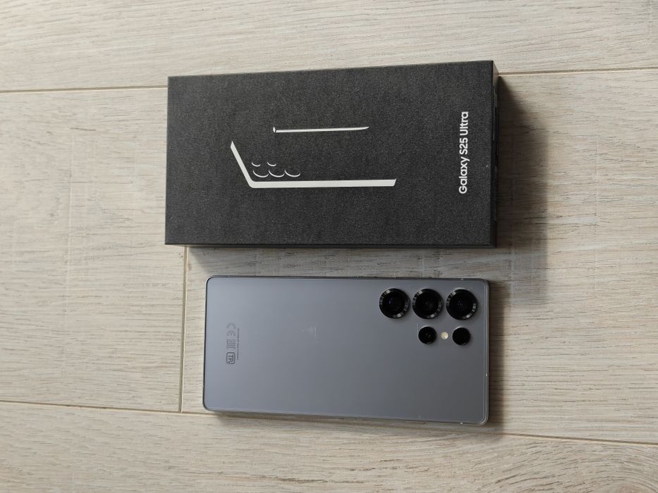Samsung S25 Ultra 256 gb Ram 12 5G EAC