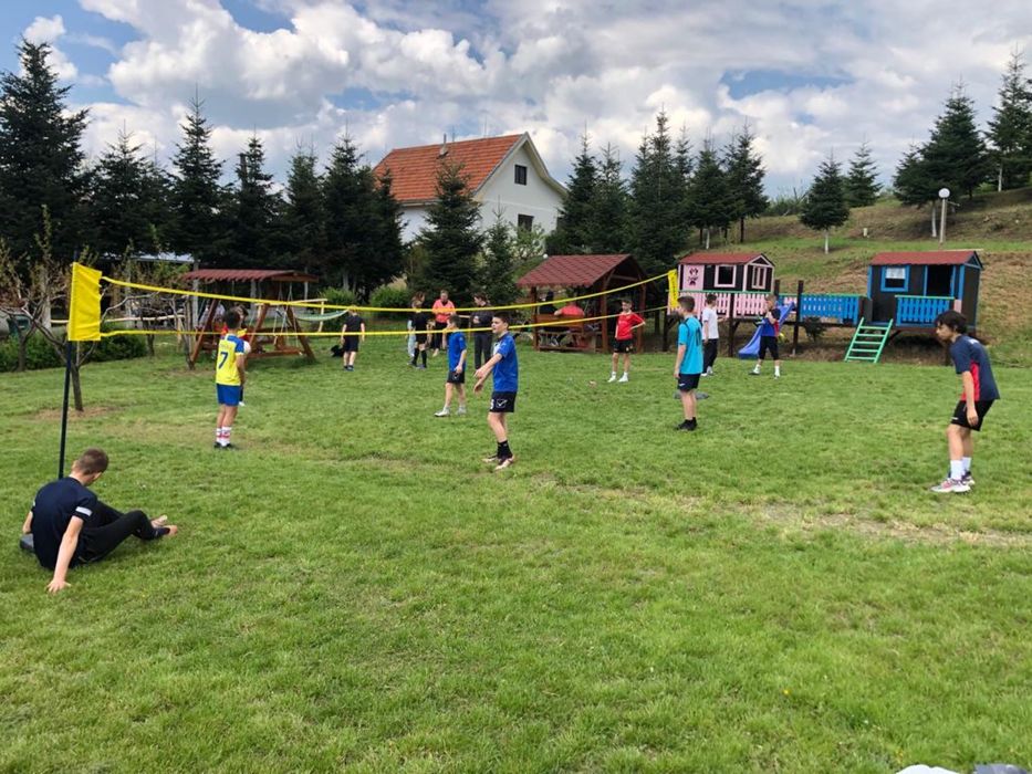 Cabana de inchiriat 20 locuri