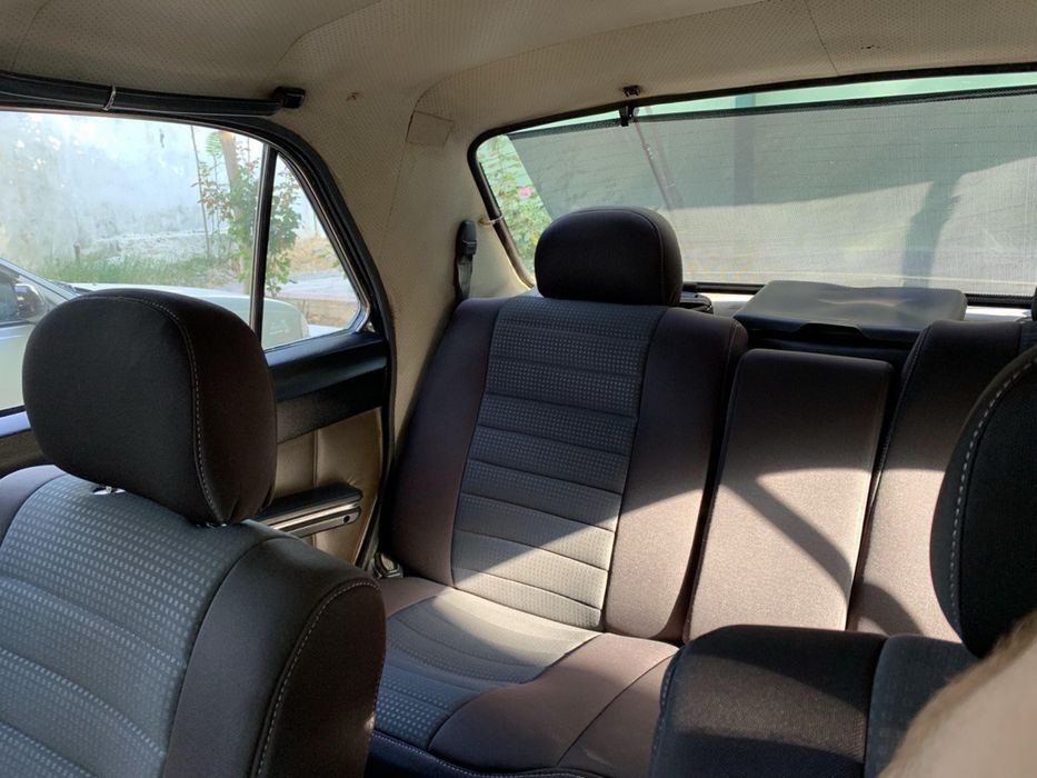 Волга ГАЗ 24-10, 1988 год, цвет черный, экспортный вариант