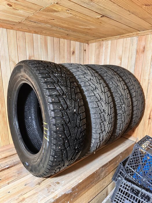 Delmax Ultima Ice SUV 225/65 R17 106T