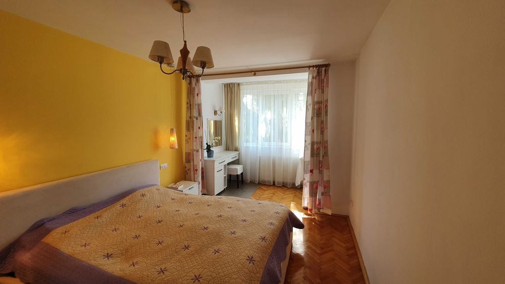 Inchiriez Apartament 3 camere + Garaj zona Tudor Dacia