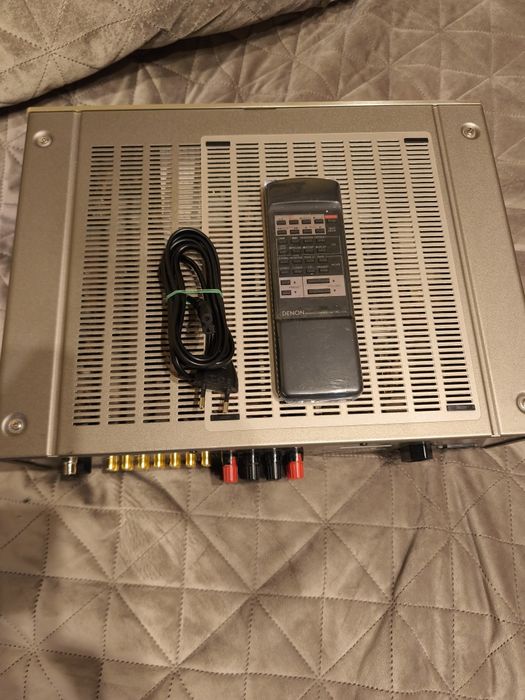 Стерео ресивър DENON DRA 1000
