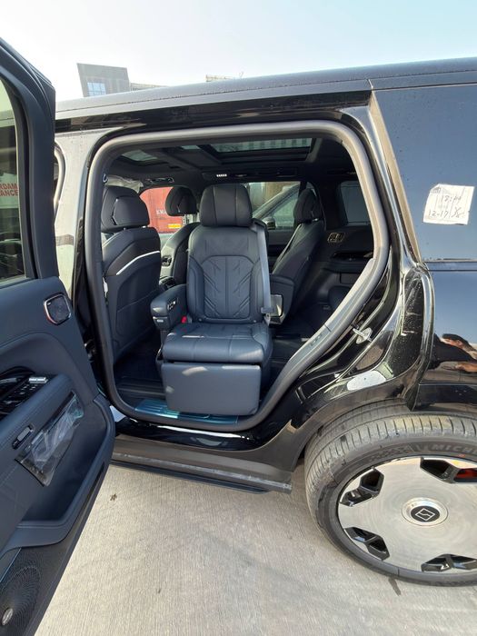 **Zeekr 9x ultra 70kv black edition