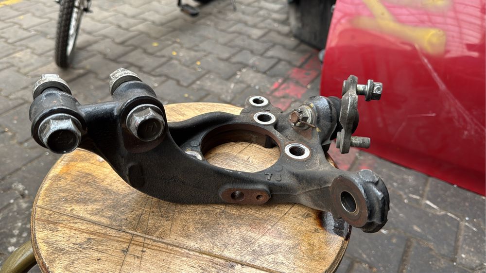 Тойота каролла 210 кузов цапфа